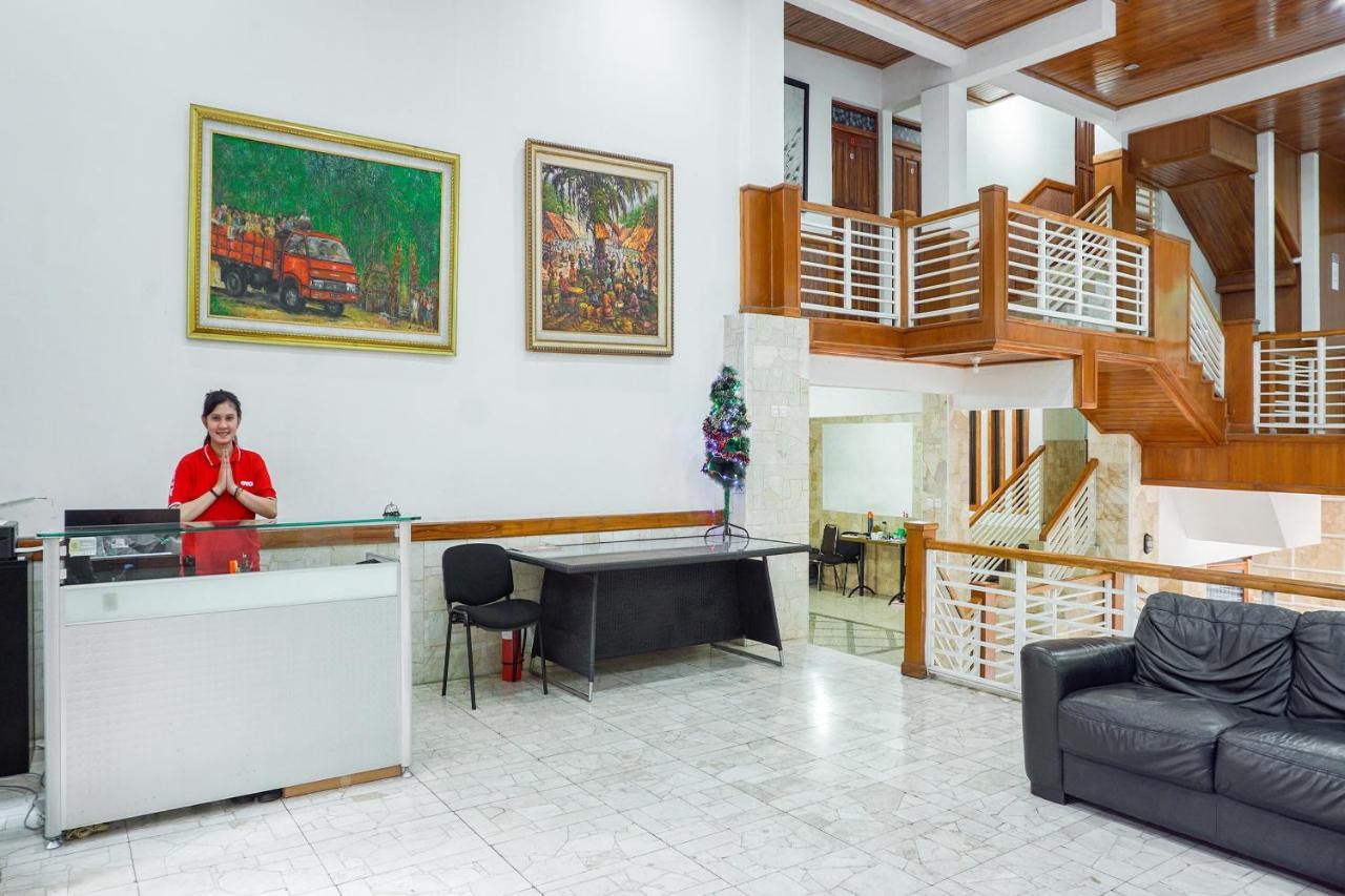 Oyo 1209 Tirtasari Nice Guesthouse Bandung Dış mekan fotoğraf