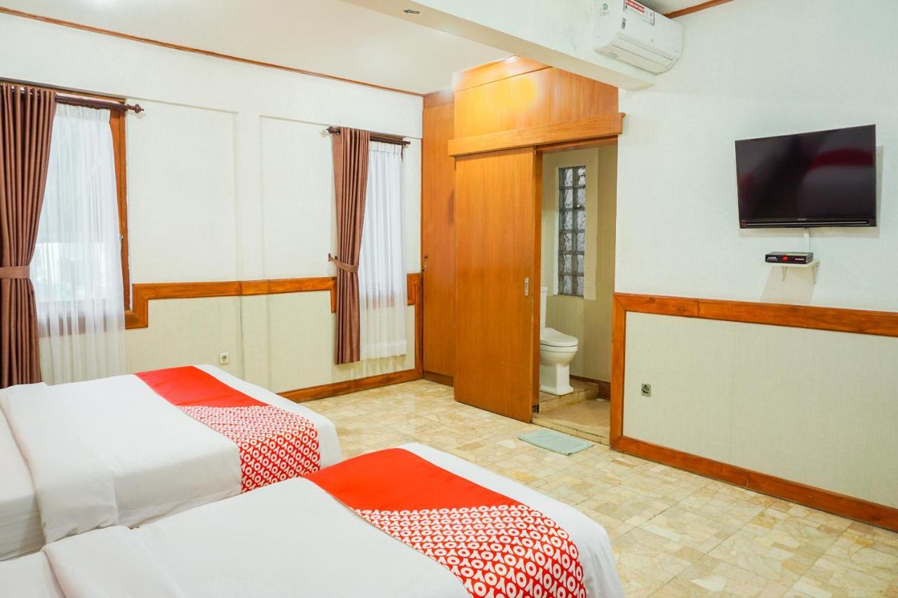Oyo 1209 Tirtasari Nice Guesthouse Bandung Dış mekan fotoğraf